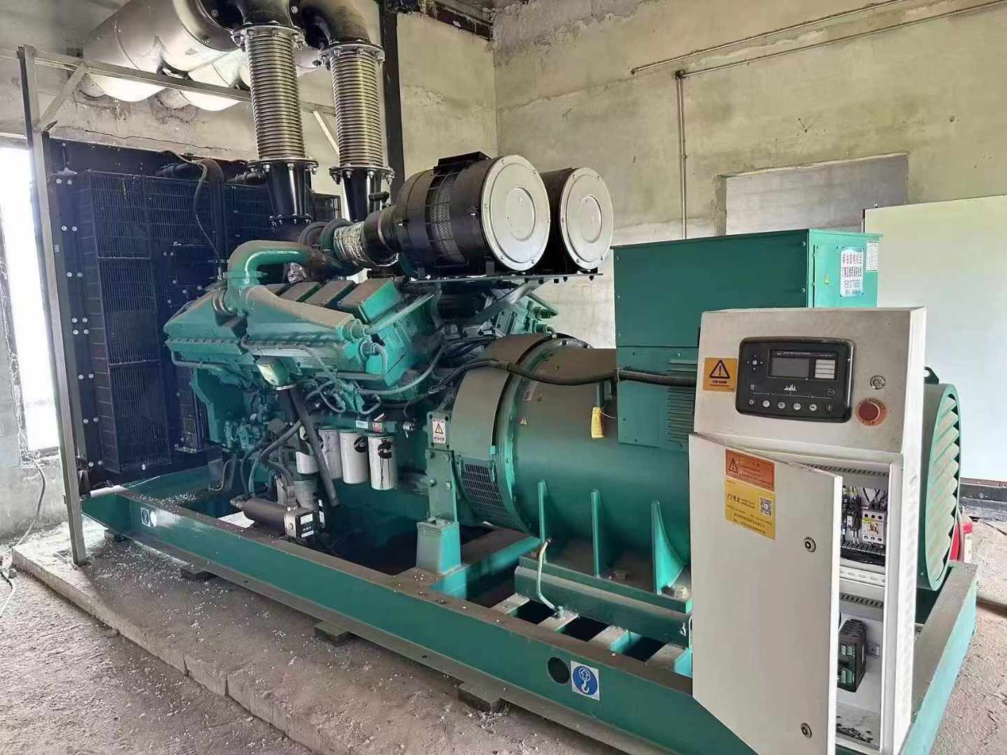 凤冈无功补偿装置的性能评估需要考虑哪些因素？