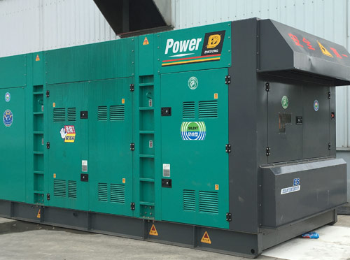 凤冈升级发电机组的过程中需要注意哪些安全事项？