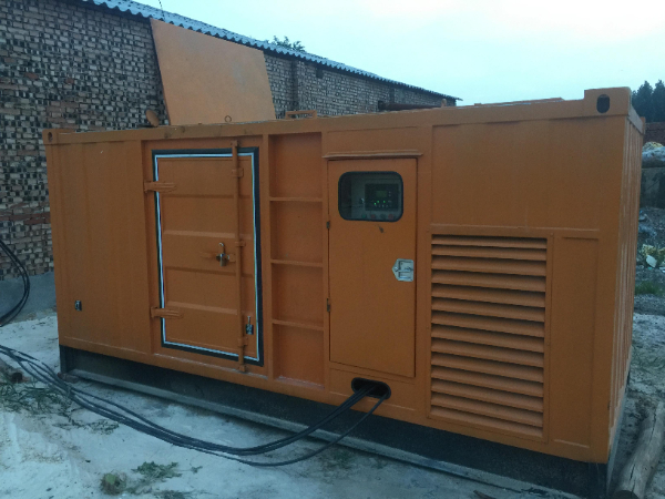 凤冈发电机组长期使用中，电缆线的敷设路径有哪些要求？